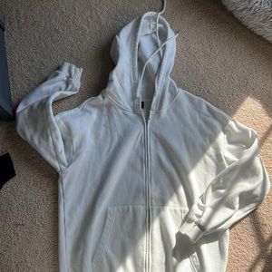 M(6) white zip up jacket